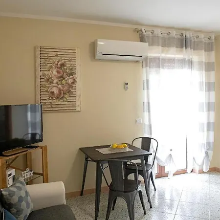 Casa I Gerani 2 A 300m Dal Mare Alghero